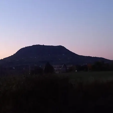 Naposoldal Vendeghaz * Tapolca